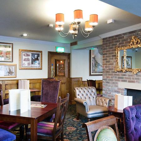 The Unicorn Hotel Wetherspoon Ripon Buitenkant foto
